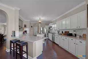 203 Bella Vista Cir, Kyle, TX 78640 - Photo 14