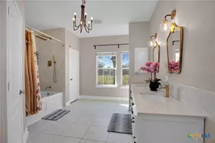 203 Bella Vista Cir, Kyle, TX 78640 - Photo 20