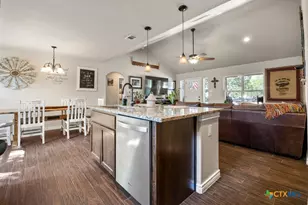 2012 Ronda Ct, Canyon Lake, TX 78133 - Photo 6