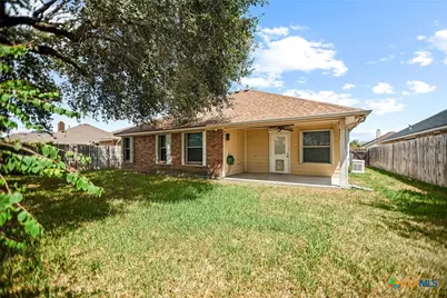 303 Waterstone, Victoria, TX 77901 - Photo 26