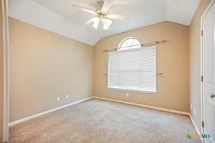 303 Waterstone, Victoria, TX 77901 - Photo 20