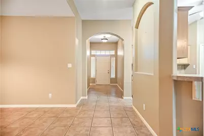 303 Waterstone, Victoria, TX 77901 - Photo 4