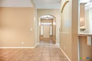 303 Waterstone, Victoria, TX 77901 - Photo 4