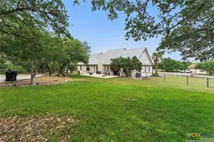 725 Winding View, New Braunfels, TX 78132 - Photo 38