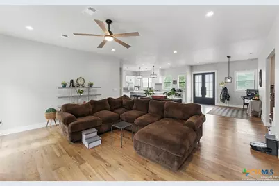725 Winding View, New Braunfels, TX 78132 - Photo 10