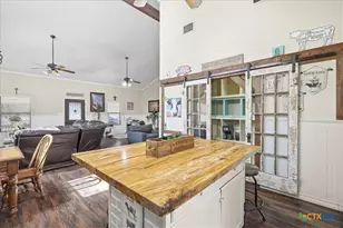 7686 US Hwy 90A, Gonzales, TX 78629 - Photo 16