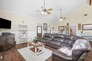 7686 US Hwy 90A, Gonzales, TX 78629 - Photo 6