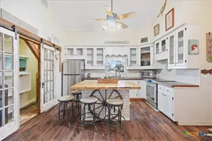 7686 US Hwy 90A, Gonzales, TX 78629 - Photo 12