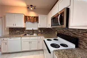 624 Pennsylvania Ave, Victoria, TX 77904 - Photo 10