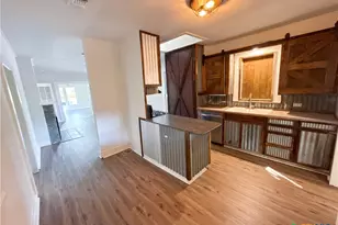 111 S College St, Gonzales, TX 78629 - Photo 10