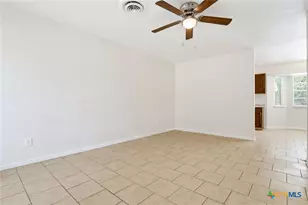 303 Carothers St, Copperas Cove, TX 76522 - Photo 4