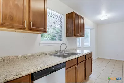 303 Carothers Street, Copperas Cove, TX 76522 - Photo 10