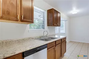 303 Carothers St, Copperas Cove, TX 76522 - Photo 10