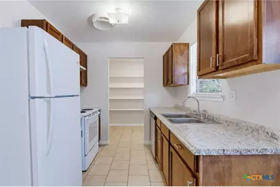 303 Carothers Street, Copperas Cove, TX 76522 - Photo 8