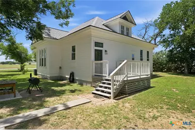 1500 Fleming Drive, Seguin, TX 78155 - Photo 4