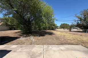 2105 Kirk Ave, Killeen, TX 76543 - Photo 16