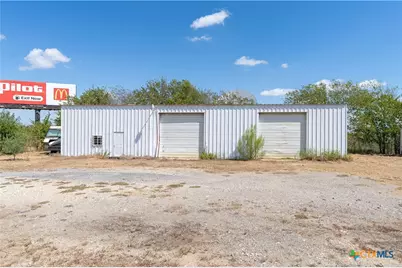 8956 N US Highway 183, Lockhart, TX 78644 - Photo 18