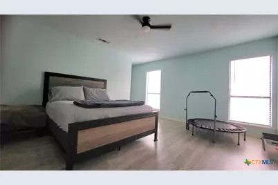 422 Kingwood Drive, Victoria, TX 77901 - Photo 12