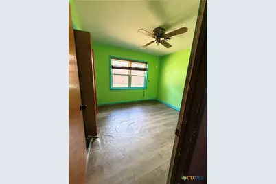 18 E Victory Avenue, Temple, TX 76501 - Photo 12