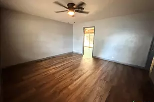 18 E Victory Ave, Temple, TX 76501 - Photo 2