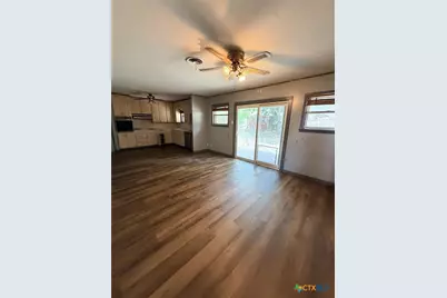 18 E Victory Avenue, Temple, TX 76501 - Photo 6