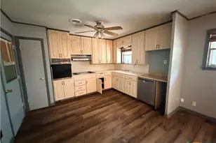 18 E Victory Ave, Temple, TX 76501 - Photo 10