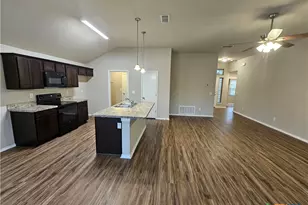 2308 Petersburg Ln, Temple, TX 76504 - Photo 4