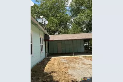 322 W Austin Street, Luling, TX 78648 - Photo 6