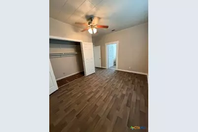 322 W Austin Street, Luling, TX 78648 - Photo 18