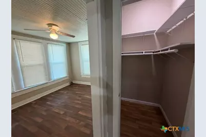 322 W Austin Street, Luling, TX 78648 - Photo 10