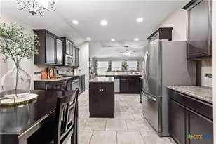 117 Flint Rock Ct, Victoria, TX 77904 - Photo 10