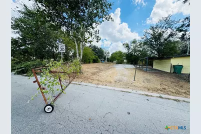 2003 N Guadalupe Street, Seguin, TX 78155 - Photo 16