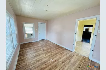 419 Braden Street, Seguin, TX 78155 - Photo 2