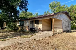 710 S 36th St, Temple, TX 76501 - Photo 2