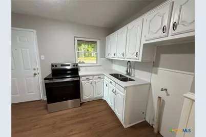 1405 Highland Avenue, Rockdale, TX 76567 - Photo 10
