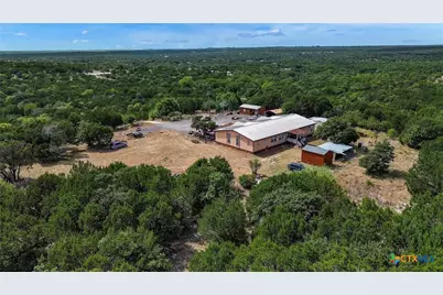 602 County Road 3068, Lampasas, TX 76550 - Photo 14