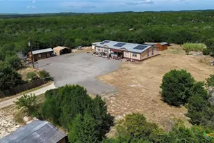 602 County Rd 3068, Lampasas, TX 76550 - Photo 8