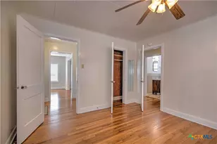 312 N Pearl St, Belton, TX 76513 - Photo 26