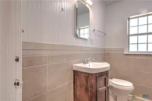 312 N Pearl St, Belton, TX 76513 - Photo 20