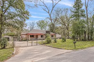 24786 Pecan Rd, Woodbranch, TX 77357 - Photo 2