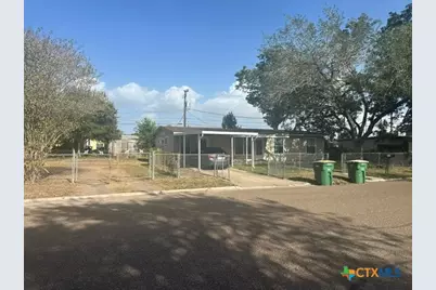 2908 Cedar Street, Victoria, TX 77901 - Photo 4