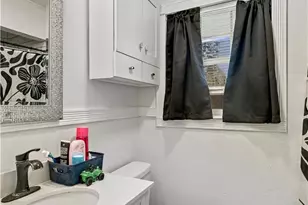 1004 Diomede St, Portland, TX 78374 - Photo 14