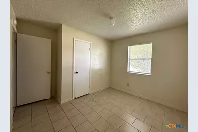 918 Dryden Avenue #B, Copperas Cove, TX 76522 - Photo 6