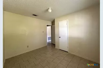 918 Dryden Avenue #B, Copperas Cove, TX 76522 - Photo 4