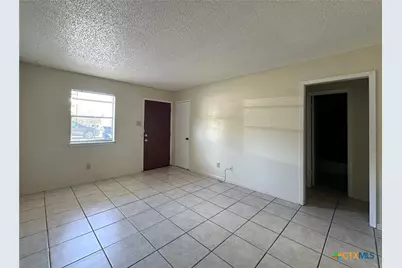 918 Dryden Avenue #B, Copperas Cove, TX 76522 - Photo 2