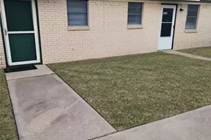 403 E Robertson Ave, Copperas Cove, TX 76522 - Photo 1