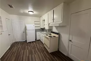 1301 S 19th St, Temple, TX 76504 - Photo 6