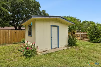 1640 Willow Lane, Seguin, TX 78155 - Photo 26