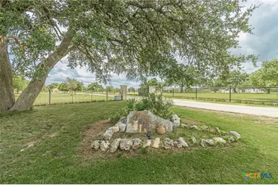 287 San Marcos Trail, New Braunfels, TX 78132 - Photo 2