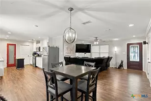 5006 Evergreen St, Victoria, TX 77904 - Photo 2